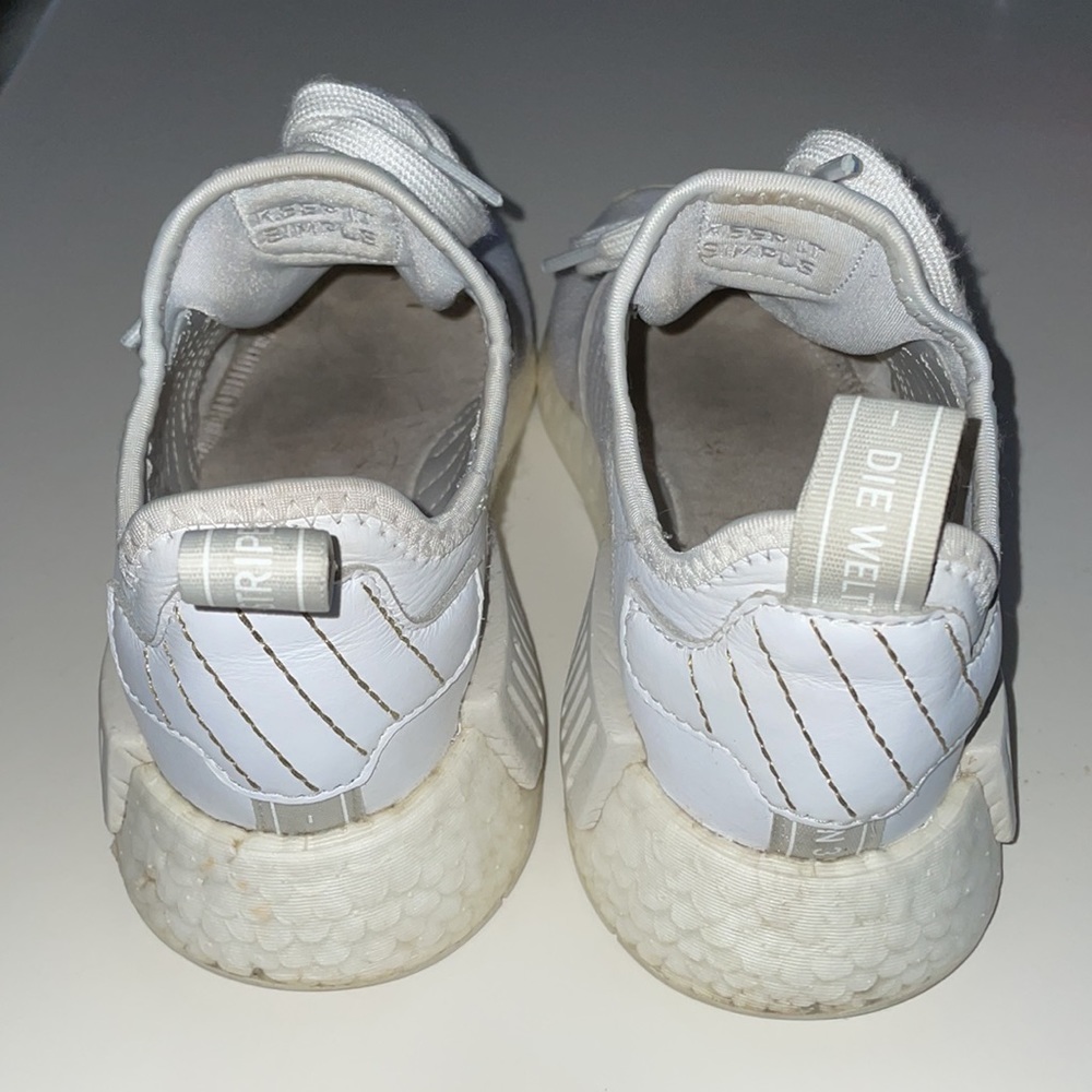 Adidas NMD_R1 Shoes - Picture 4 of 6